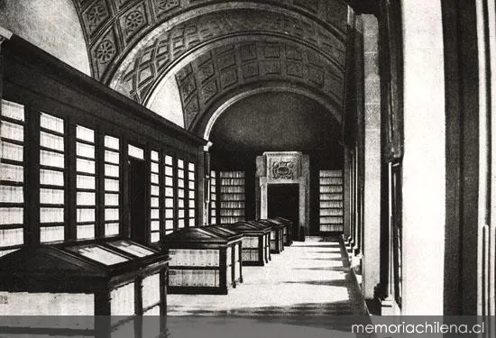 Interior Archivo de Indias de Sevilla, hacia 1928 — 1928 | Chile de Ayer