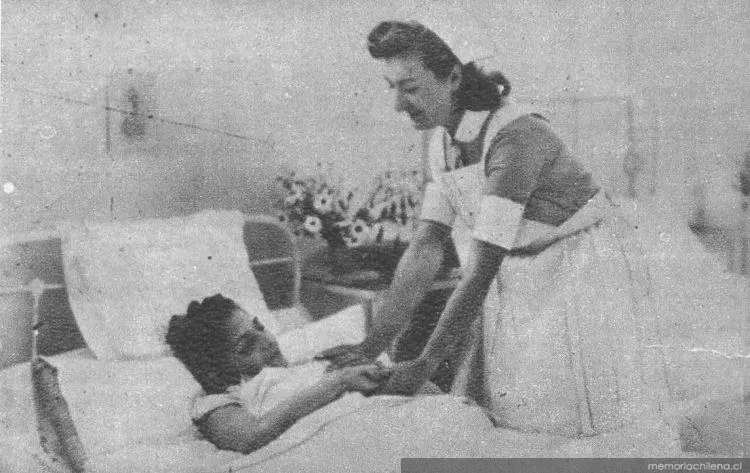 Enfermera, hacia 1948 — 1948 | Chile de Ayer