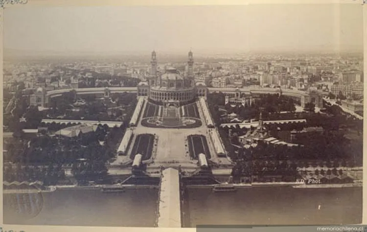 Jardín y Palacio del Trocadero, ubicados frente a la Torre Eiffel, 1889 — 1889 | Chile de Ayer