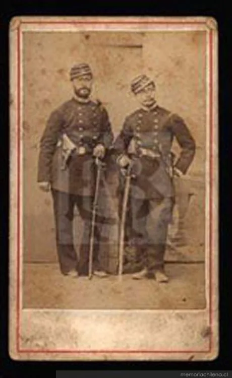 Dos soldados chilenos, hacia 1879 — 1879 | Chile de Ayer