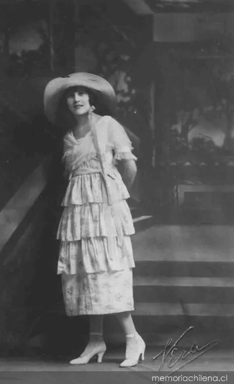 Magdalena Petit, hacia 1930 — 1930 | Chile de Ayer