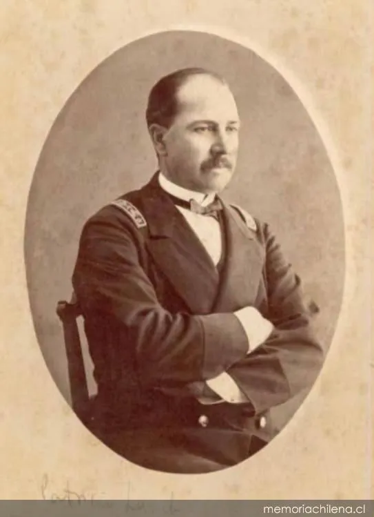 Patricio Lynch, retrato de medio cuerpo con uniforme, hacia 1870 — 1870 | Chile de Ayer