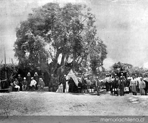 Tienda de campaña del ministro de Guerra y Marina José Francisco Vergara, hacia 1880 — 1880 | Chile de Ayer