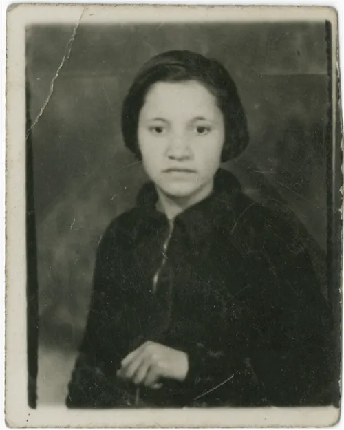 Violeta Parra de niña — aprox. 1934 | Chile de Ayer