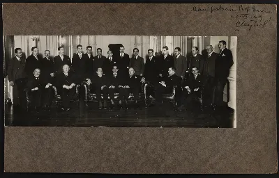 Manifestación Prof. Garcia — aprox. 1929 | Chile de Ayer