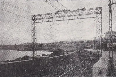 De Santiago a Valparaíso por las vías eléctricas, entre Viña del Mar y Valparaíso, circa 1929 — aprox. 1929 | Chile de Ayer