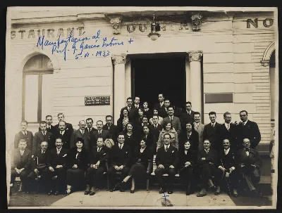 Manifestación al Profesor García 1933 — aprox. 1933 | Chile de Ayer