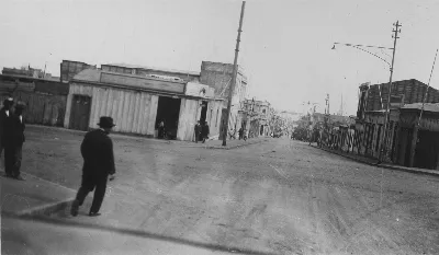 Escena callejera en Valparaíso — Década de 1940 | Chile de Ayer