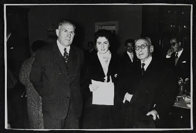 Premio al Mejor Alumno de 1959, Facultad de Química. — aprox. 1959 | Chile de Ayer