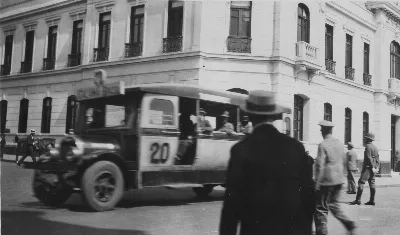 Transporte urbano en Santiago — aprox. 1870–1930 | Chile de Ayer