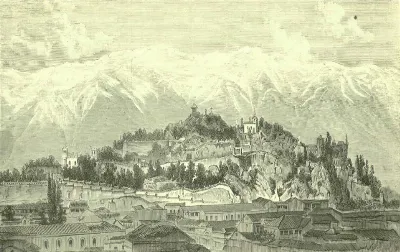 Cerro Santa Lucía y la cordillera nevada en Santiago de Chile. 1883. — aprox. 1883–1930 | Chile de Ayer