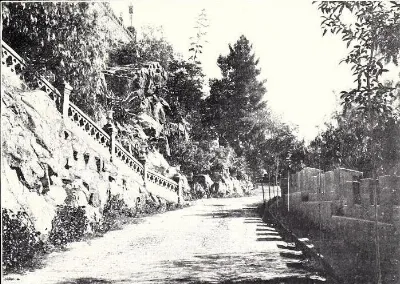 Escalinata en el Cerro Santa Lucía, Santiago — aprox. 1904–1930 | Chile de Ayer