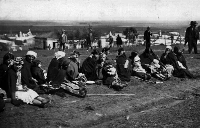 Mapuches en Nueva Imperial, Región de la Araucanía, Chile — aprox. 1900 | Chile de Ayer