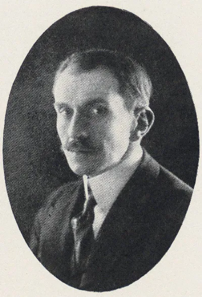 Enrique Molina Garmendia — aprox. 1920 | Chile de Ayer