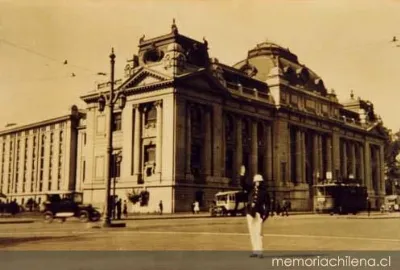 Biblioteca Nacional, hacia 1930 — 1930 | Chile de Ayer