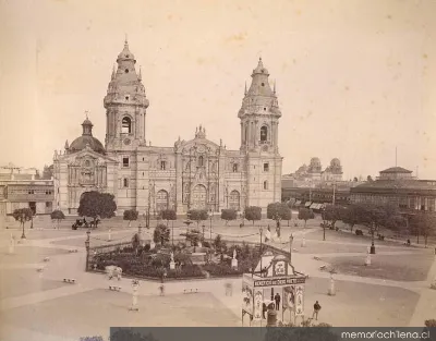 Catedral de Lima, Perú, hacia 1903 — 1887 | Chile de Ayer