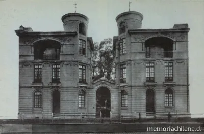 Cité Las Palmas, construido por Julio Bertrand en 1914 — 1915 | Chile de Ayer