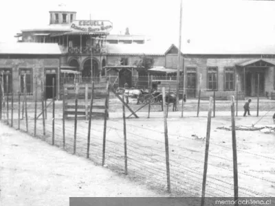 Escuela Santa María de Iquique, hacia 1907 — 1907 | Chile de Ayer