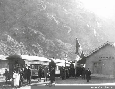 Estación de Río Blanco, Ferrocarril Trasandino, hacia 1910 — 1910 | Chile de Ayer
