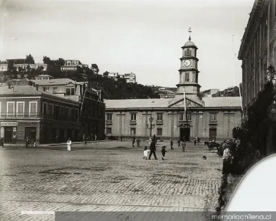 Plaza de la Intendencia, 1895 — 1895 | Chile de Ayer