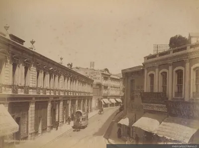 Calle Esmeralda, hacia 1890 — 1890 | Chile de Ayer