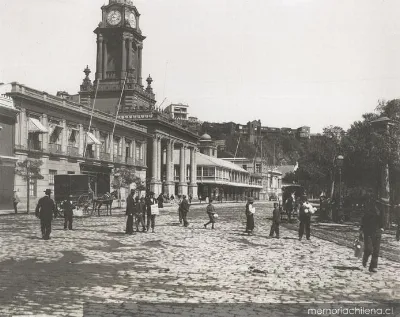 Plaza de la Victoria, 1900 — 1900 | Chile de Ayer