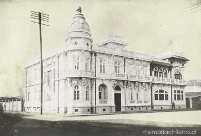 Casas de los señores Bordali y Valdivieso, hacia 1913 — 1913 | Chile de Ayer