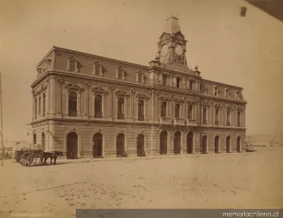 Edificio de la Estación Bellavista de Valparaíso, 1890 — 1890 | Chile de Ayer