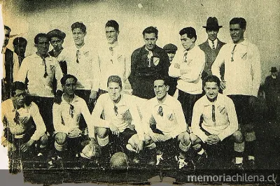 Formación de Colo-Colo que venció a Magallanes en el primer partido disputado por ambos clubes, julio de 1925 — 1925 | Chile de Ayer