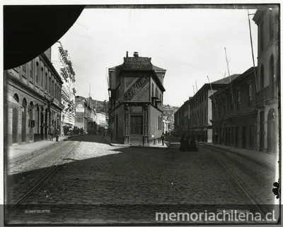 Cruz de Reyes, Valparaíso, c. 1900 — 1900 | Chile de Ayer
