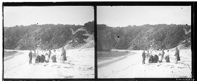 Grupo en la playa blanca, Hualpén, 1907 — 1907 | Chile de Ayer
