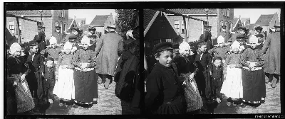 Niños, Volendam, Holanda, septiembre 1909 — 1909 | Chile de Ayer