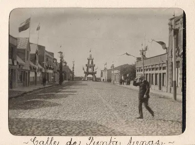 Calle de Punta Arenas, 1907 — 1907 | Chile de Ayer