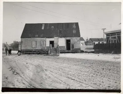 Calle de Punta Arenas cubierta de nieve, hacia 1910 — 1910 | Chile de Ayer