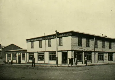 Casa de comercio de A. W. Scott,  Punta Arenas, 1906 — 1906 | Chile de Ayer