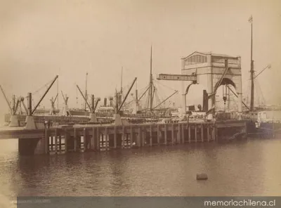 Muelle Fiscal, hacia 1890 — 1890 | Chile de Ayer