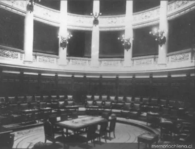Interior de la Sala del Senado, hacia 1906 — 1906 | Chile de Ayer