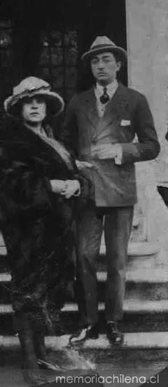Joaquín Edwards Bello junto a su esposa, 1940 — 1940 | Chile de Ayer