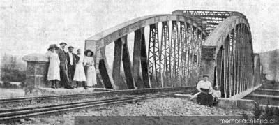 Puente sobre río Tinguiririca en San José del Carmen del Huique, hacia 1900 — 1900 | Chile de Ayer