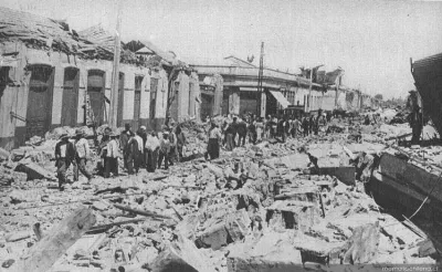 Calle de Chillán tras el terremoto de 1939 — 1939 | Chile de Ayer