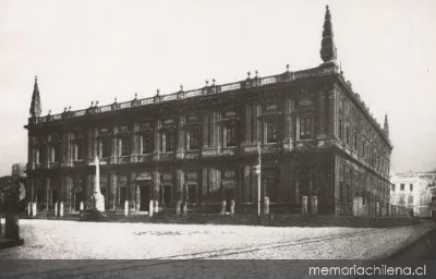 Exterior Archivo de Indias de Sevilla, hacia 1928 — 1928 | Chile de Ayer