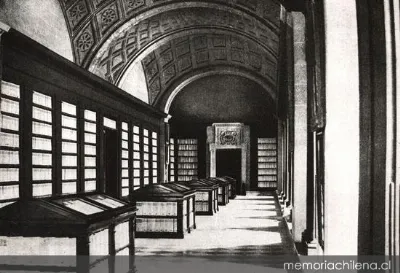 Interior Archivo de Indias de Sevilla, hacia 1928 — 1928 | Chile de Ayer