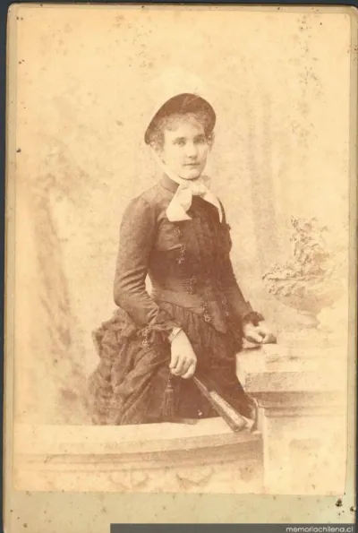 Mujer, hacia 1880 — 1880 | Chile de Ayer