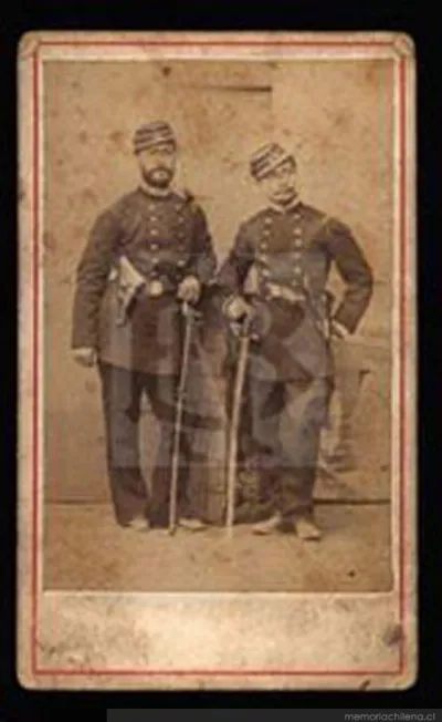 Dos soldados chilenos, hacia 1879 — 1879 | Chile de Ayer