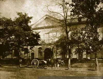 Fachada del Hospital San Francisco de Borja, hacia 1910 — 1910 | Chile de Ayer