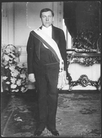 Arturo Alessandri Palma con banda presidencial — 1920 | Chile de Ayer