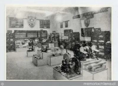 Muestra de la Escuela de Artes y Oficios en la Exposición Industrial de Valparaíso, 1934 — 1934 | Chile de Ayer