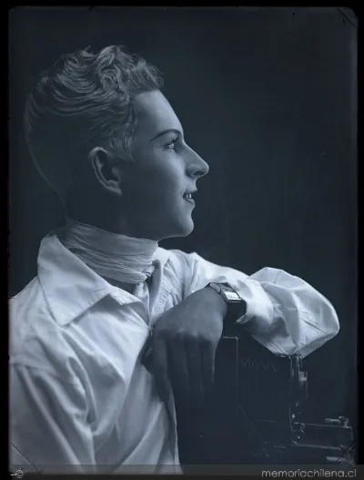 Autorretrato, ca. 1925 — 1925 | Chile de Ayer