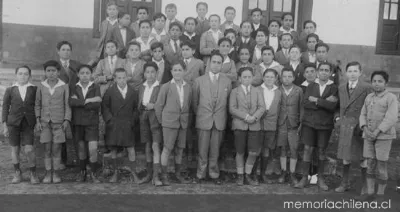 Alumnos de una escuela primaria, 1929 — 1929 | Chile de Ayer