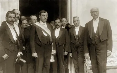 Arturo Alessandri Palma siendo investido como Presidente de la República